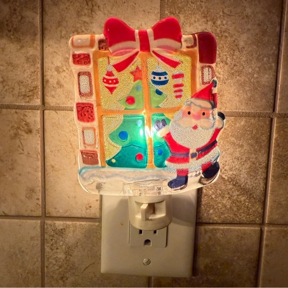 Night LIGHTS IN THE NIGHT Midwest Holly Jolly Santa Night Light Christmas Decor